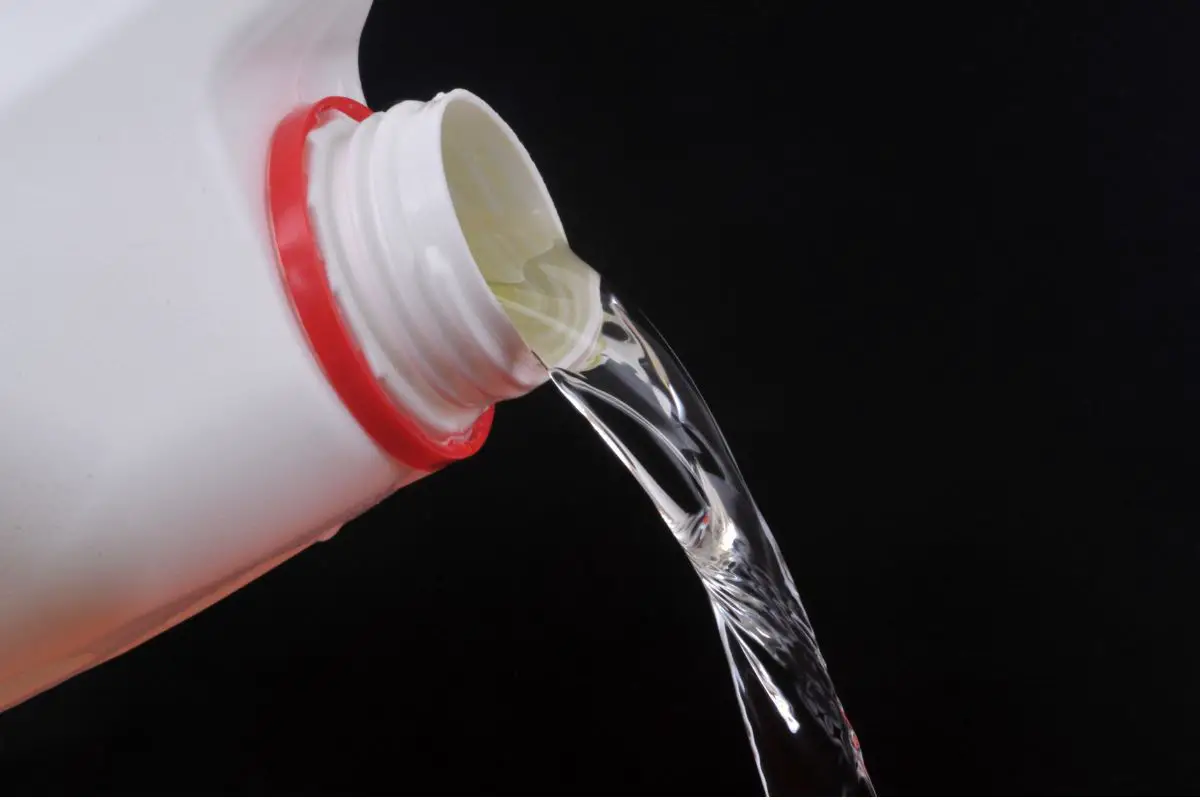 Can You Clean A Headstone With Bleach? (Is It Safe For Cleaning A