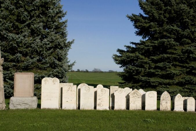 How To Keep Headstones Clean